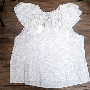 Women's Plus Size XXL  Layered Flutter Sleeve Top